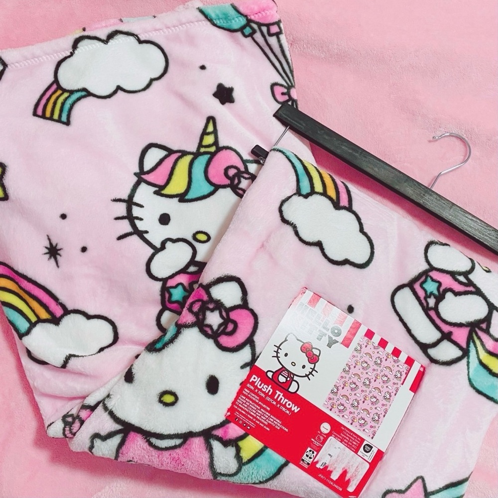 Sanrio Hello Kitty Pink Unicorn Rainbow Soft Plush Throw Blanket
